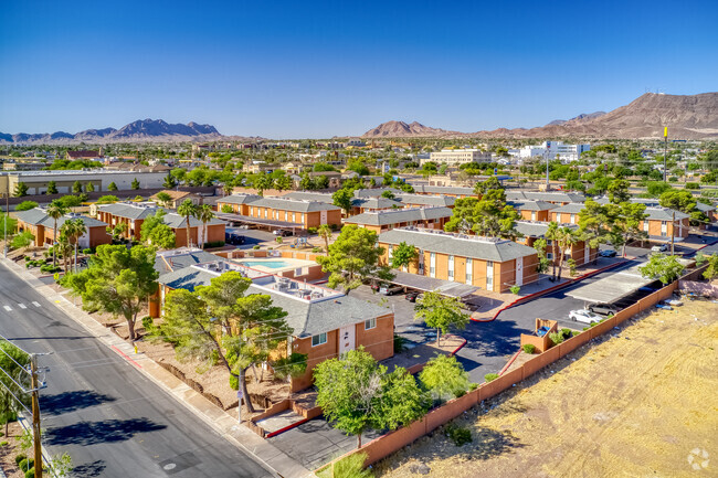 Highland Village - Highland Village Apartments
