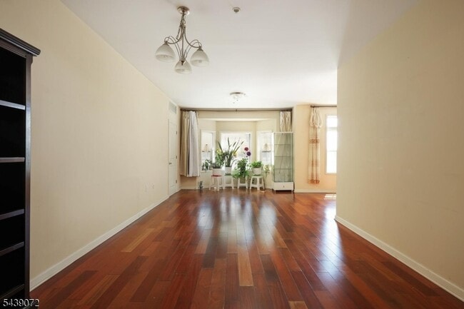 Photo - 104 E Elizabeth Ave Unidad 303