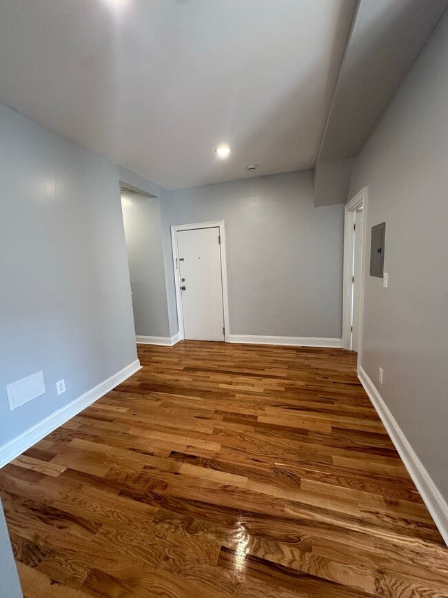 Photo - 6412 - Golden Crest 6412 Park Avenue, LLC