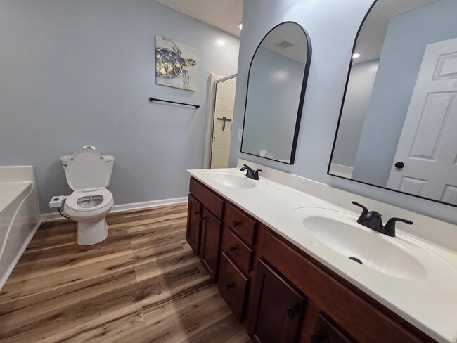 Photo - 208 Maypop Dr