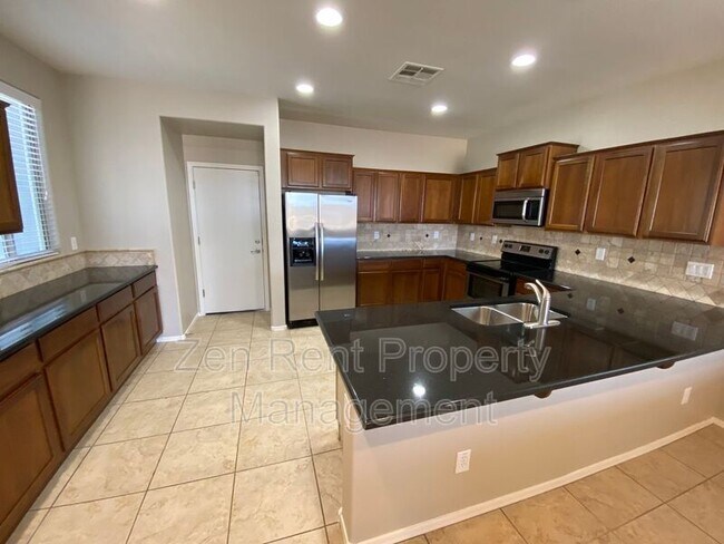 Photo - 36971 W Oliveto Ave