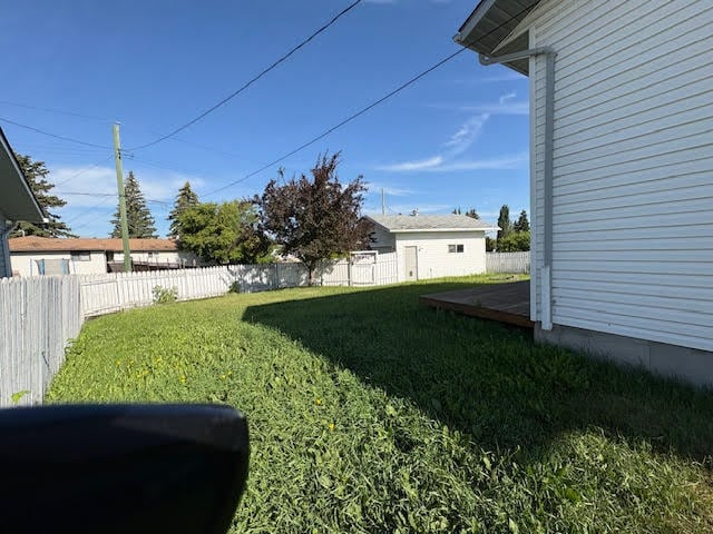 Photo - 10-19 9 Street Close