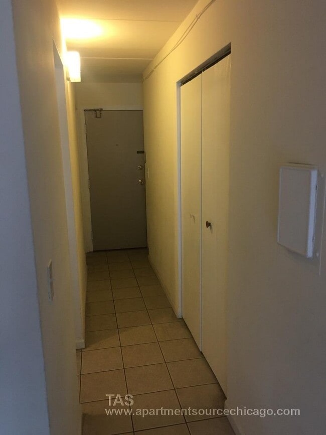 Photo - 6821 N Sheridan Rd Unit 6821 North Sheridan