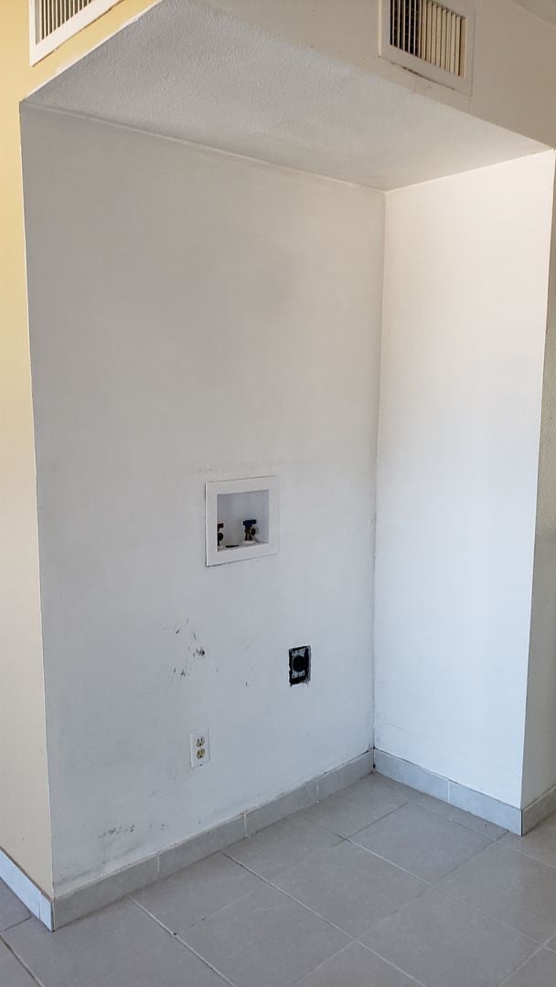 Photo - 1620 N Wilmot Rd