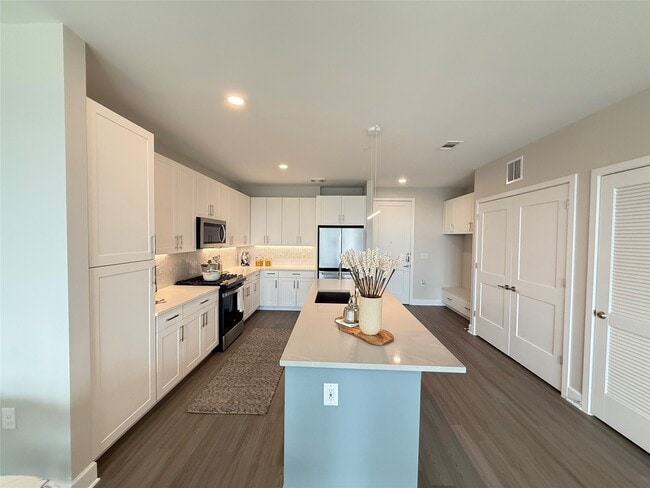 Photo - 716 Waugh Dr Unit 1204