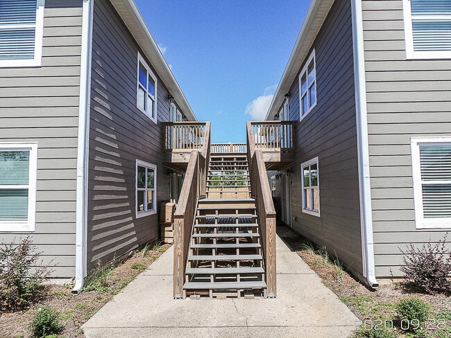 Photo - 723 S Berthe Ave Apartamento Unidad 9