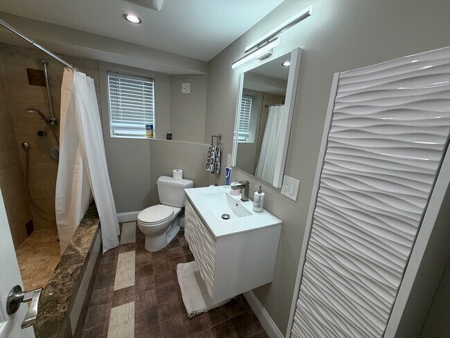 Photo - 44 Broadlawn Dr Unit 1