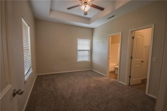 Photo - 1240 Marigold Rd