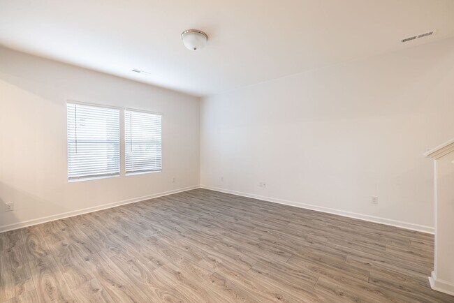 Photo - 3BD Townhome Convenient to Hwy 74/ Minutes to Bypass- AVAILABLE MARCH 2026