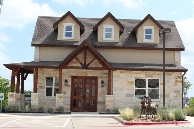 Building Photo - Riverhorse Ranch Apartments II