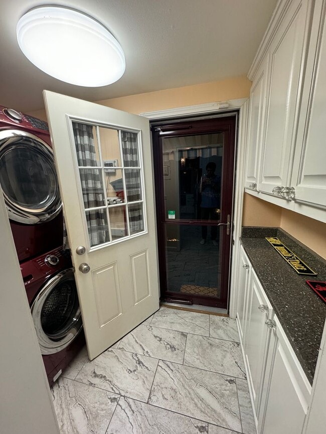 Photo - 2017 N Garfield St House