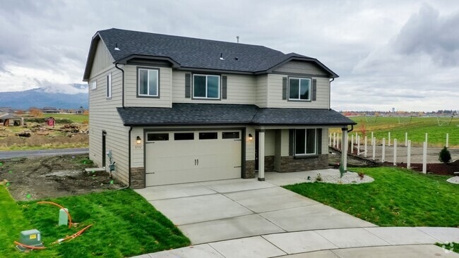 Building Photo - 4 Bedroom, 2.5 Bath New home