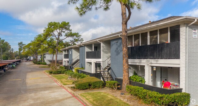 Exterior - 3 Corners East