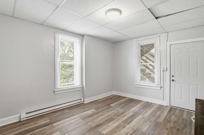 Photo - Charming 2-Bedroom Apartment Near Downtown Hagerstown