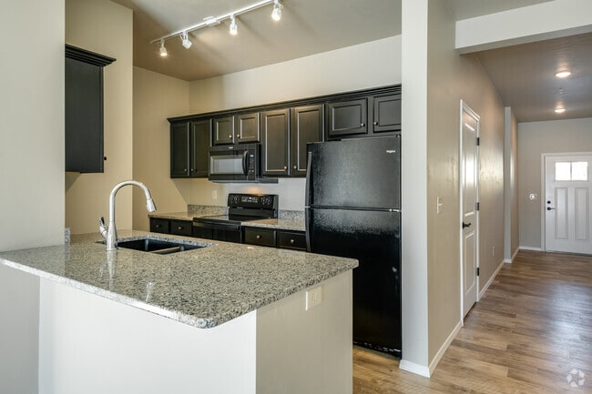 2 BR, 2.5 BA - 1,300SF