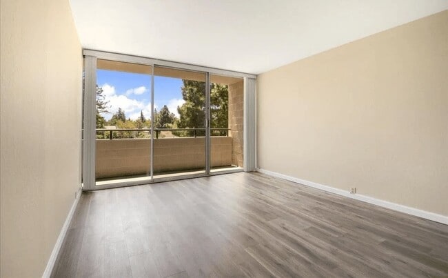 3909 Stevenson Blvd Unidad 404,