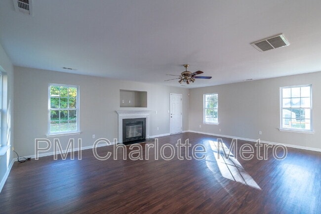 Photo - 10020 Lawing School Rd