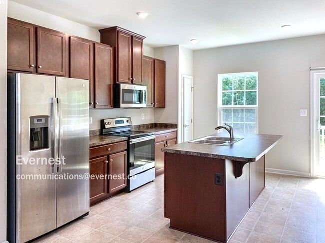 Photo - 8433 Devries Ln
