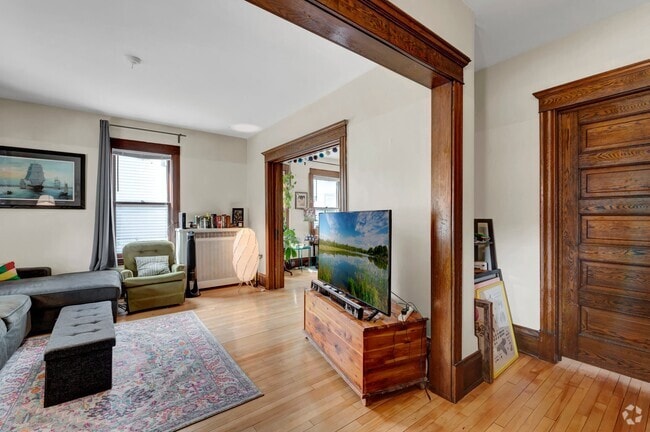 Building Photo - 3206 S 15th Ave Unit #1 Rental