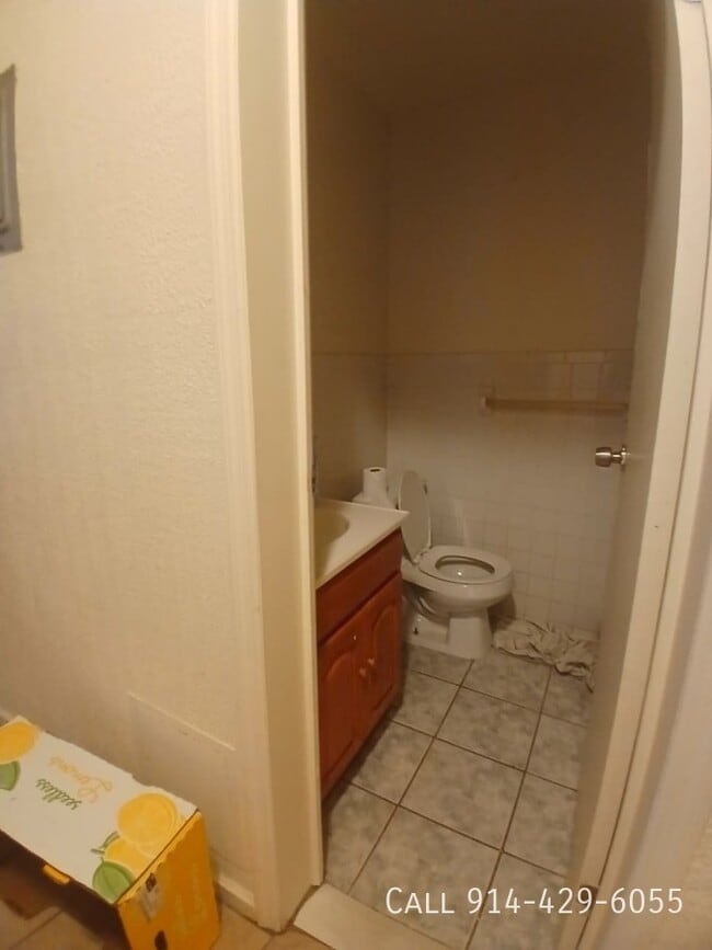 Photo - 288 Hawthorne Ave Unit 1