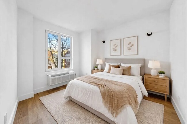 Photo - 1042 President St