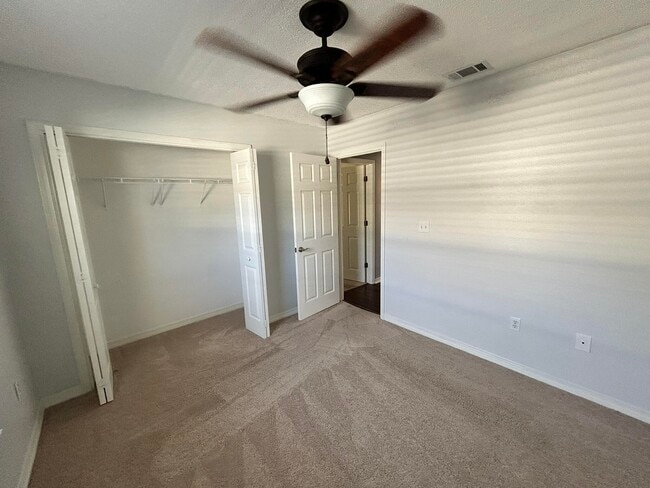Photo - 2942 Sholtz Ave