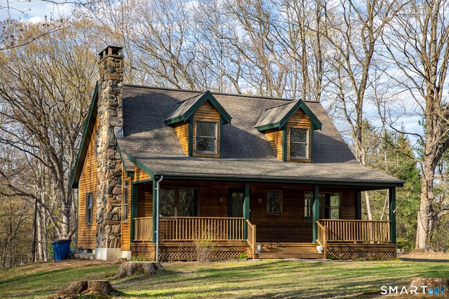 Building Photo - 249 Woodbury Rd