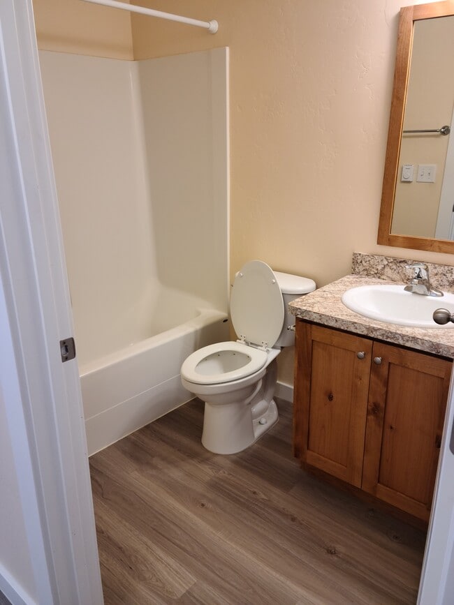Photo - 226 Lawton St Unit 3