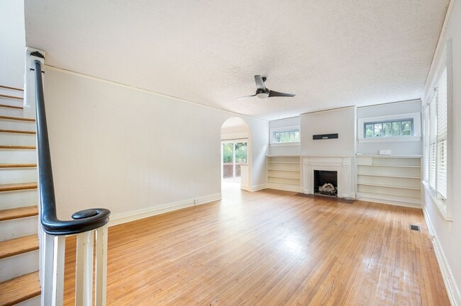 Photo - Beautifully updated House in Rivermont