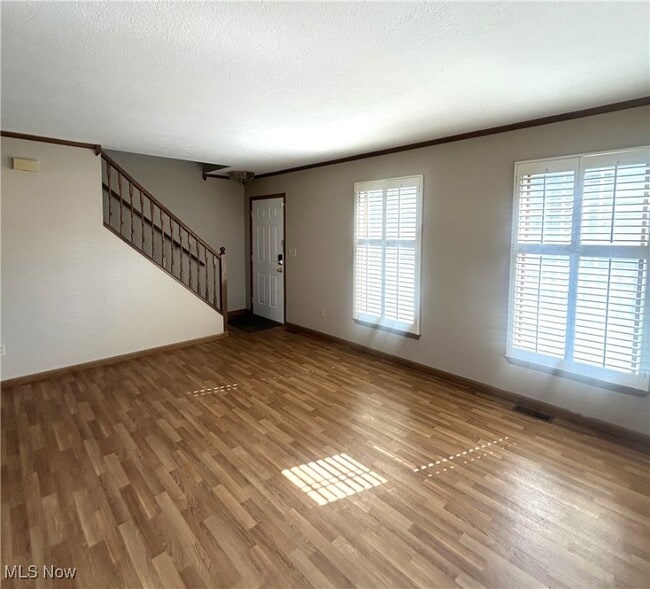 Building Photo - 1478 E 114th St Rental