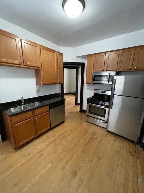 Photo - 3036 N Ashland Ave Apartamentos Unidad 2