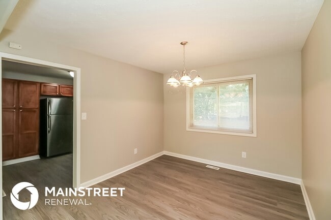 Photo - 1566 Pintail Rd