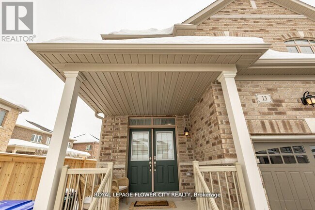 Photo - 13 Ferragine Cres