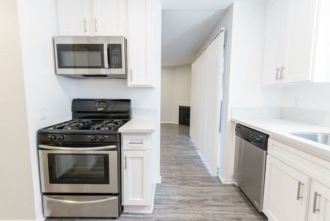 Photo - 14056 Valleyheart