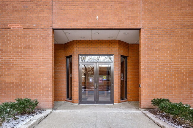 Photo - 899 S Plymouth Ct Unit 2010