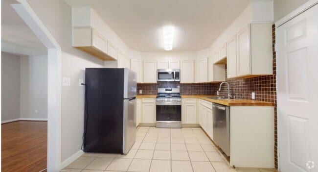 Building Photo - 6310 Amber Dr Rental