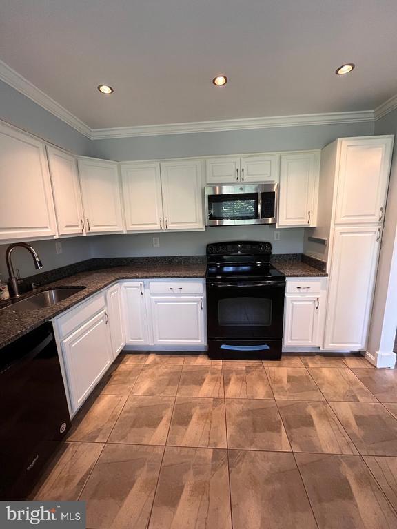 Photo - 5633 Independence Cir