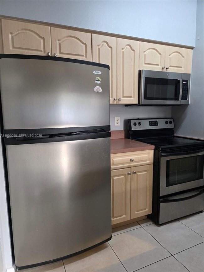 Photo - 18316 NW 68th Ave Unidad C