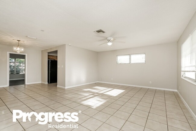 Photo - 344 Crestwood Ave