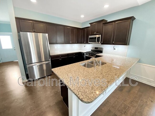 Photo - 200 Hartwood Lake Ln