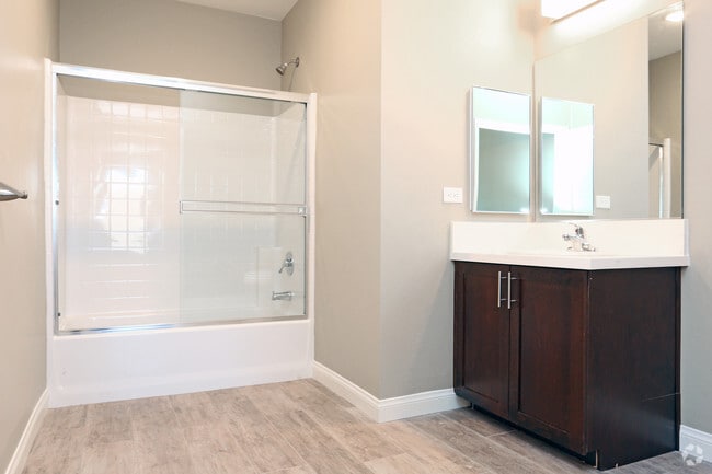 3 Bedroom - Bathroom