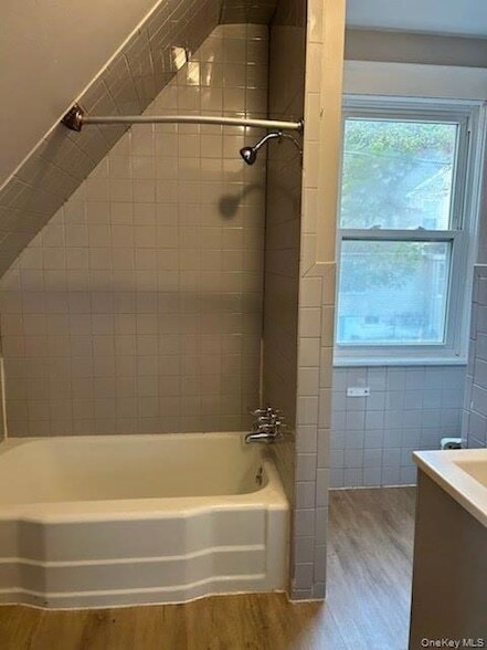 Photo - 48 Church St