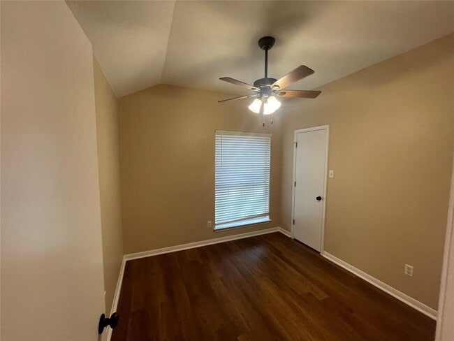 Photo - 326 Katy Crossing