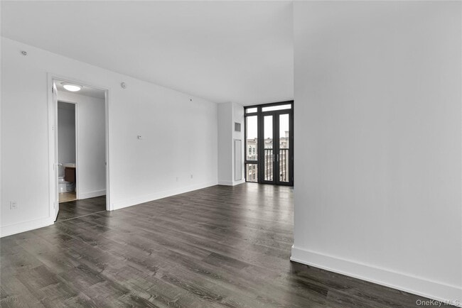 Photo - 175 Huguenot St Unidad 1106