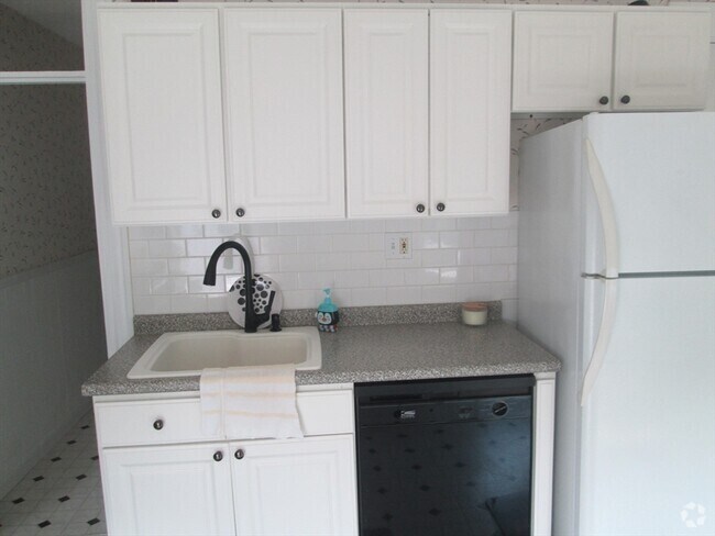 Building Photo - 45 Tewksbury St Unit 4 Rental