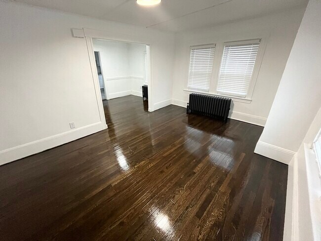 Photo - 25 R Auburn St