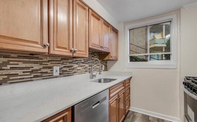 Photo - 7135 Donnell Pl Unit A1