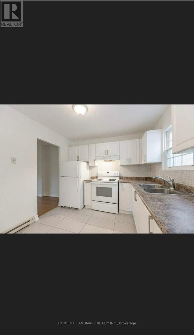 Photo - 178 Westcourt Pl