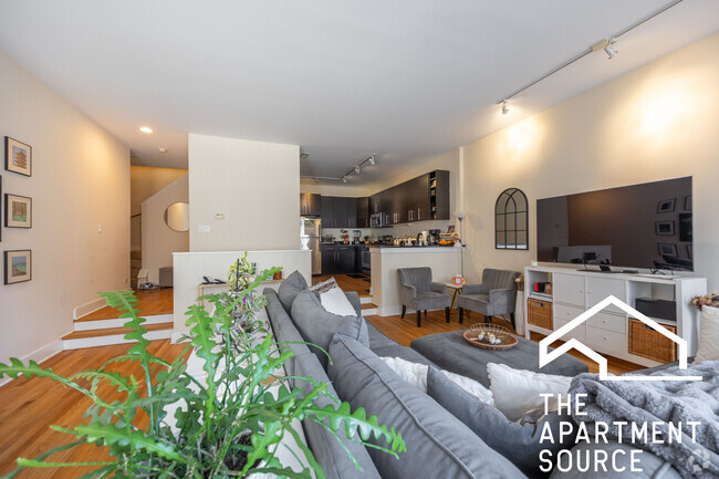 Building Photo - 2510 N.Willetts Unit 2C Rental
