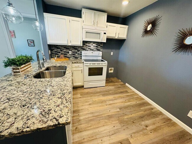 Photo - 1624 Aquarena Springs Dr Unidad G154